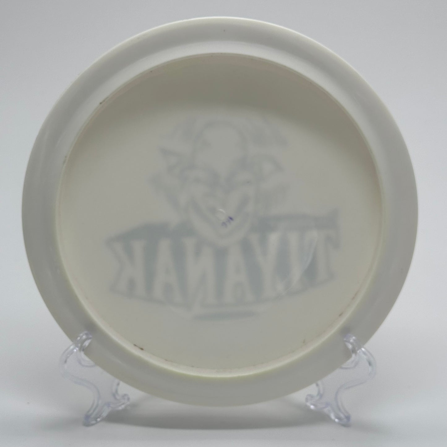 Divergent Tiyanak | Max Grip