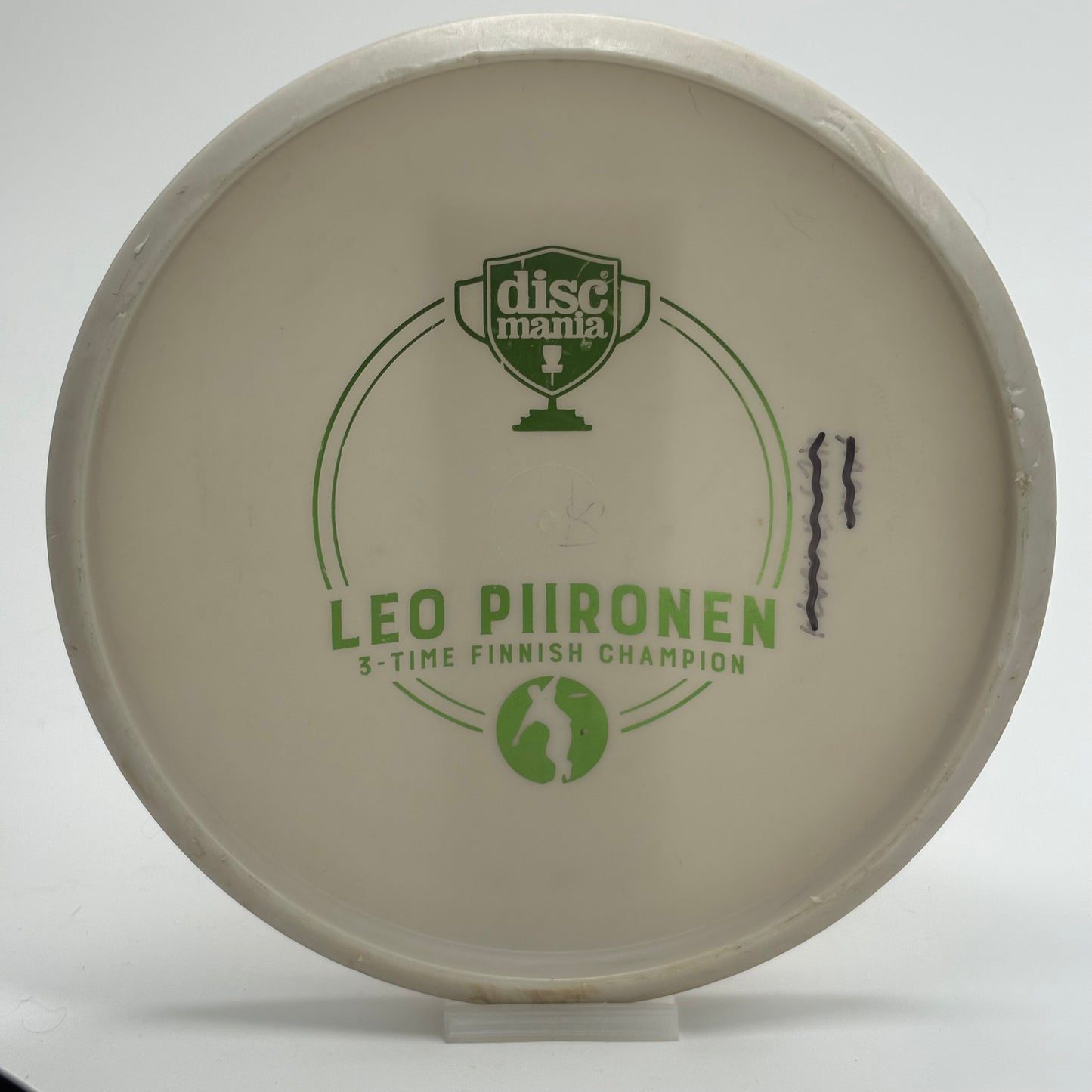 Discmania P2 | D-Line | Leo Piironen 3x Finnish Champion | Innova Embossed OOP