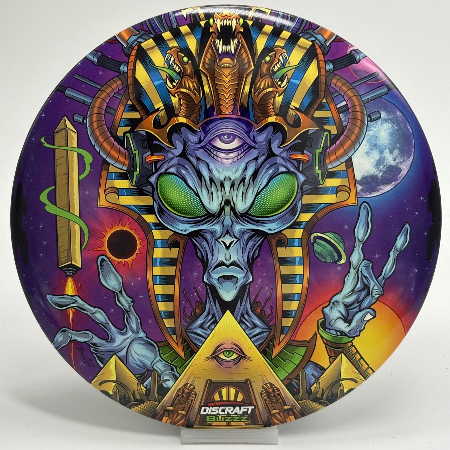 Discraft Buzzz | Super Color ESP | Ancient Alien By Brian Allen Flyland Designs