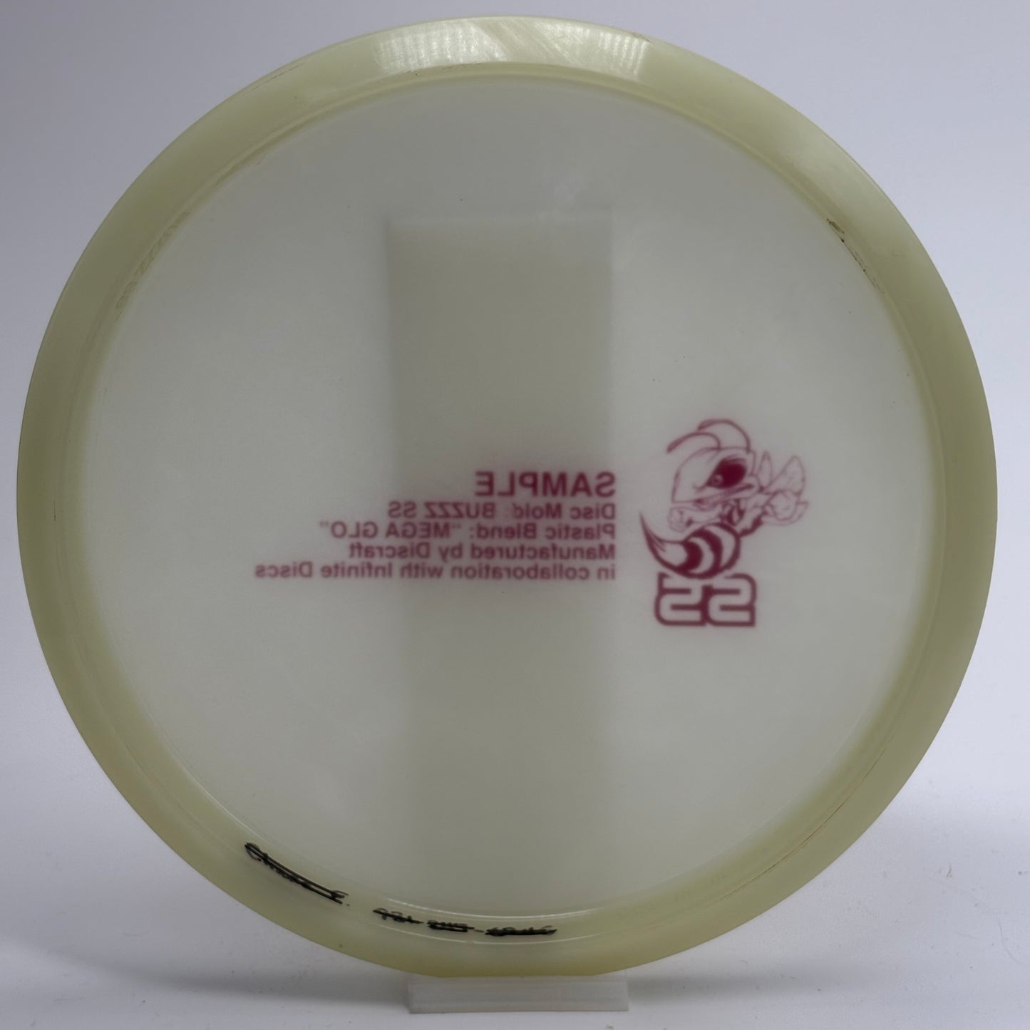 Discraft Buzzz SS | Mega Glo | Sample in Collaboration with Infinite Discs