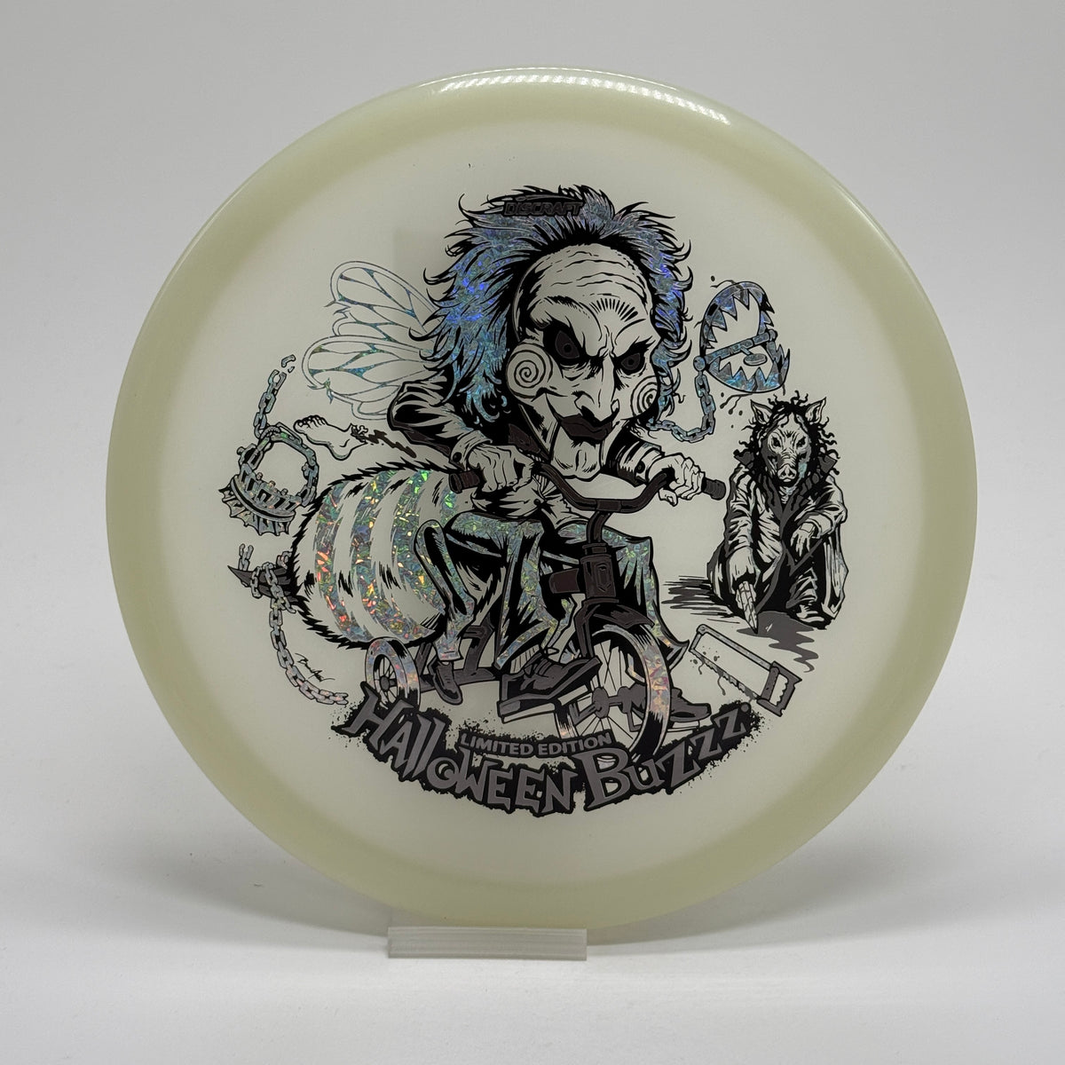 Discraft Buzzz | Mega Glo | Halloween 2026 Jigsaw