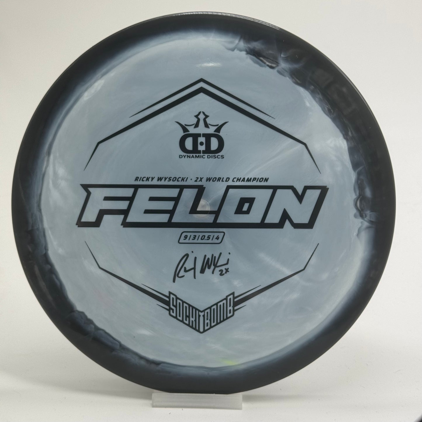 Used | Dynamic Discs Felon | Fuzion Orbit | Ricky Wysocki 2x World Champion Sockibomb