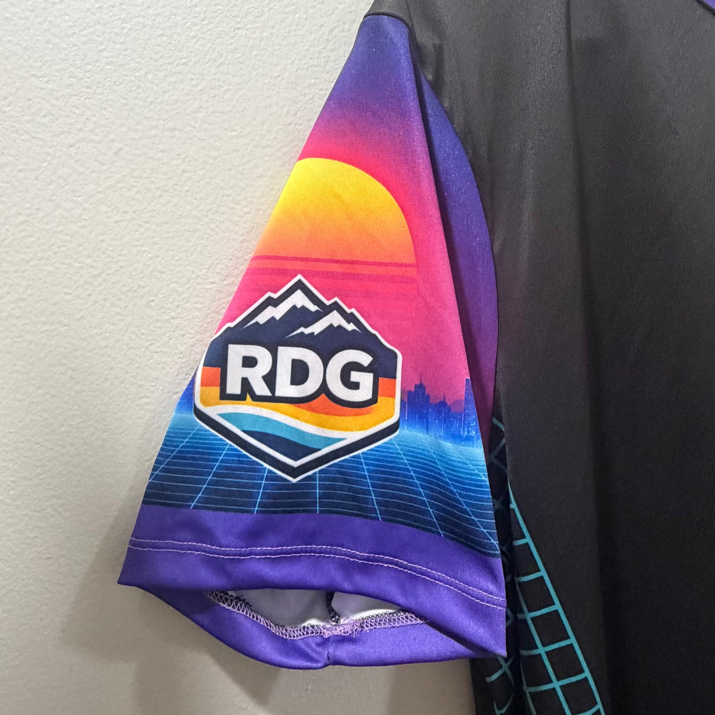 Bear Bite Disc x RDG | Pop That Thang | Retro Peformance Jersey
