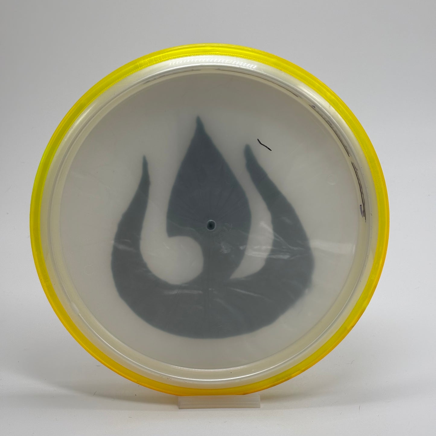 Axiom Pyro | Prism Plasma | Dyed